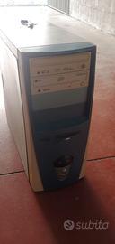 PC fisso vintage – case con componenti interni