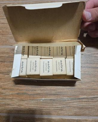 vintage gomme da cancellare Astra