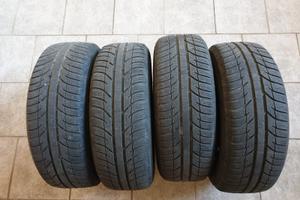 Gomme invernali con cerchi