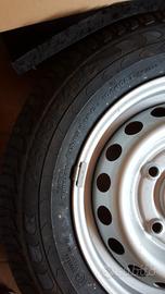 Gomma e cerchio ford custom