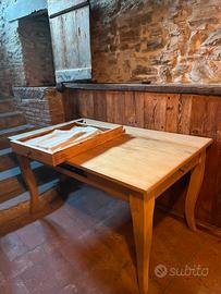 Tavolo rustico in legno massello con 2 cassetti