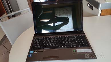 stupendo notebook Acer 