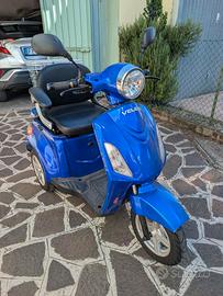 Scooter elettrico VELECO per anziani e disabili