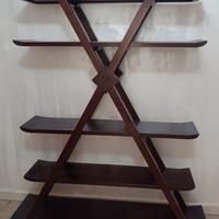 Libreria in arte povera