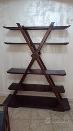 Libreria in arte povera