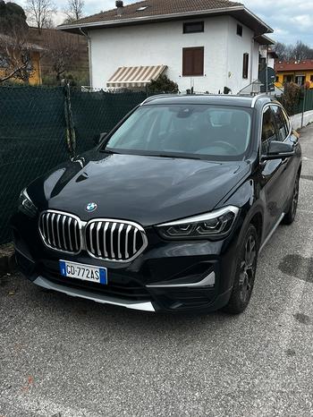 BMW X1 sdrive Xline nera con cambio automatico