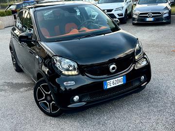 " UNA CHICCA " Smart ForFour 70 1.0 twinamic Pas