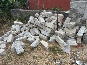 Pietre in granito grigio sardo antichizate