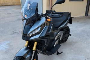 X Adv 750