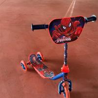Monopattino spiderman