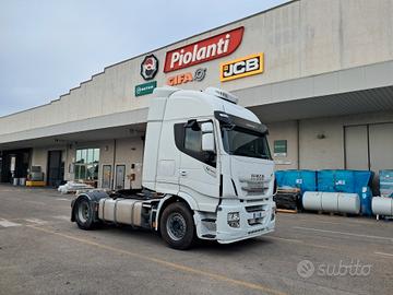 B446-Trattore stradale Iveco Stralis 440/TP