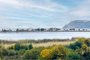 Quadrilocale con due posti auto a Quartello