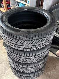 Gomme continental 245-45-18