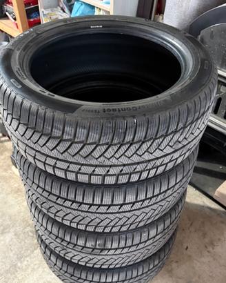 Gomme continental 245-45-18