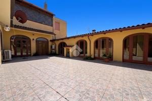 CASA SEMINDIPENDENTE A SANTA GIUSTA