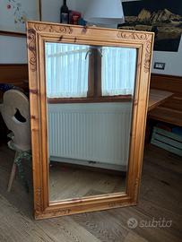 Specchio antico cornice intagliata a mano