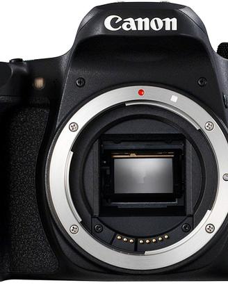 Macchina fotografica CANON EOS77D con obiettivi 