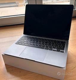 Apple MacBook Air M1 8gb RAM 512 GB ROM. Perfetto.