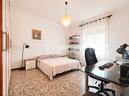 trilocale-luminoso-al-quarto-piano-in-via-argentie