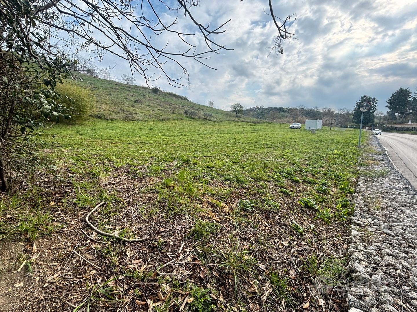Terreno via prati - Vista 5