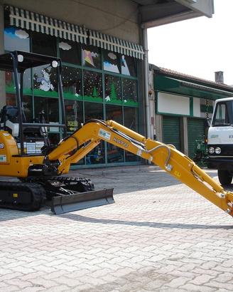 Miniescavatore KatoImer Kato HD 19 VXT Mot. Yanmar