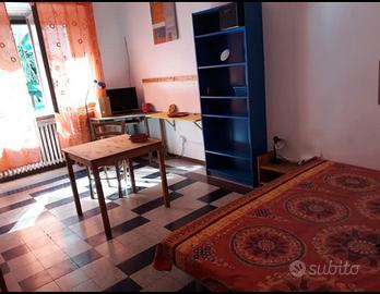 Ampia stanza singola - bocconi-naba-navigli