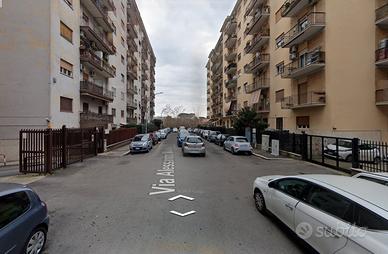 Monti tiburtini trilocale con balcone privato