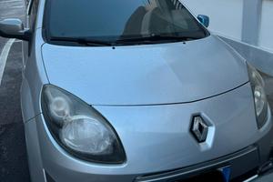 Twingo 2011 155 km - INTERA PER PEZZI DI RICAMBIO