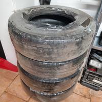 gomme michelin 225 75 r16 cp 116q