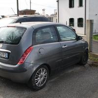 Lancia Ypsilon 1.4 16V Argento Bi-Fuel (GPL)