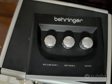 Behringer U-Phoria UM2 interfaccia audio USB