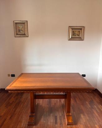 Tavolo in legno massello