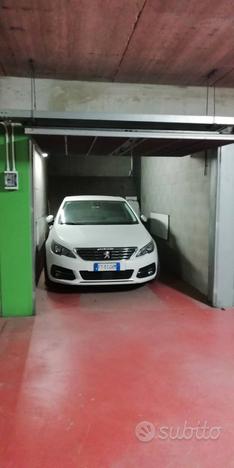 Privato affitta box zona S.Vittore