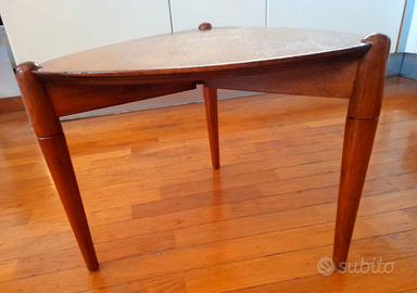 Tavolino triangolare Flli.Reguitti