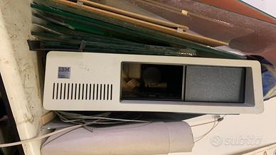 Personal Computer Vintage IBM 5150 case esterno
