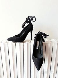 Décolleté nere scamosciate a punta gothic n.36