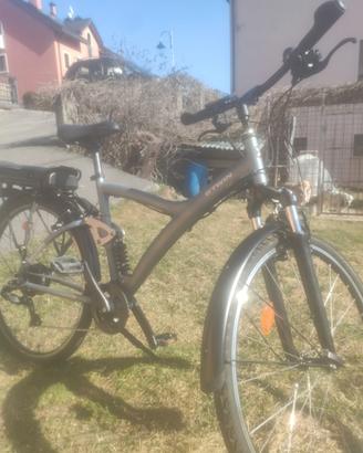 Bicicletta elettrica btwin