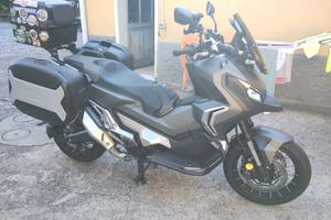 Honda X Adv 750cc