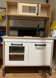 CUCINA IKEA GIOCATTOLO e Utensili vari