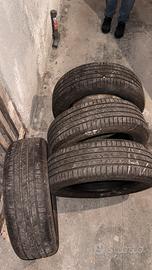 Gomme 215/60/17 Bridgestone