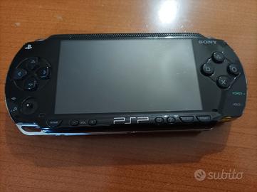 Playstation portatile (PSP 1004) - Console e Videogiochi In vendita a  Taranto