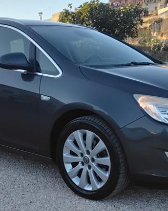 Opel Astra 1.7 CDTI 110CV Sports Tourer Cosmo