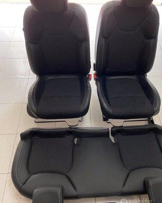 Tappezzeria Renault clio 4 stoffa pelle