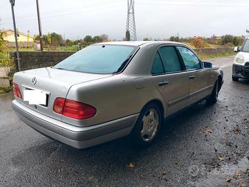 Mercedes Classe E del 1997