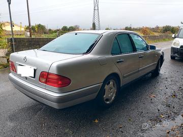 Mercedes Classe E del 1997