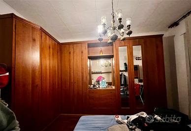 Camera da letto completa in legno