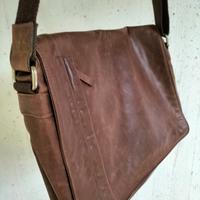 Borsa a tracolla in pelle