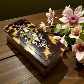 Antica tabacchiera da tasca, corno madreperla 1900