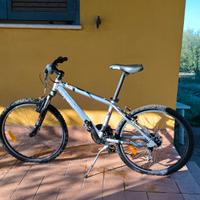 BICICLETTA DA 24, UTILIZZATA POCHISSIMO!