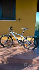 BICICLETTA DA 24, UTILIZZATA POCHISSIMO!